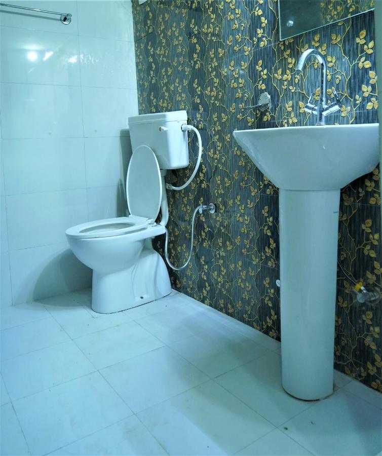 Hotel Siddharth Tanakpur Bagian luar foto